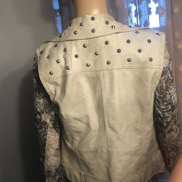 Boot Barn Vest! 🤩 can be worn size up or down - Picture 6 of 12